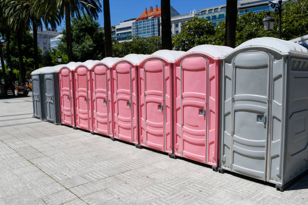 Best VIP or Luxury Restroom Trailers  in Fredericksburg, VA